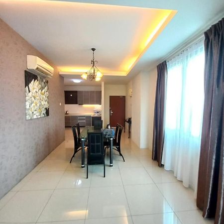 K. Riverfront Apartment ايبوه المظهر الخارجي الصورة