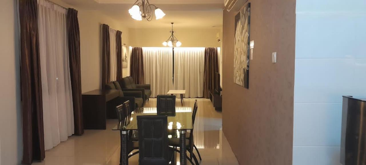 K. Riverfront Apartment ايبوه المظهر الخارجي الصورة