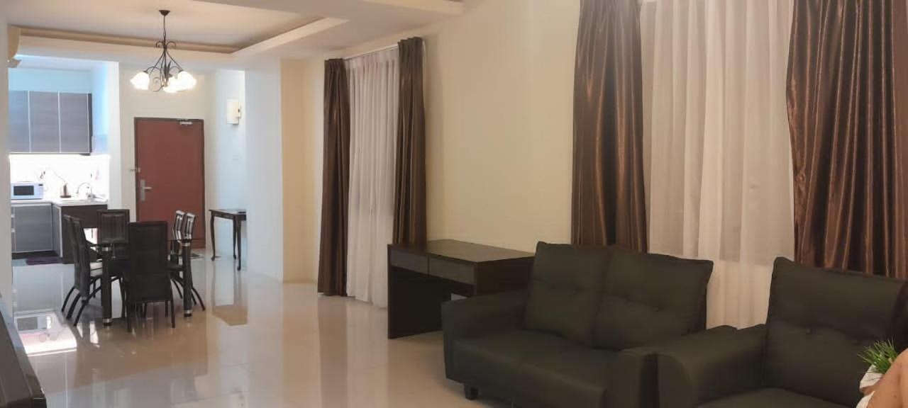 K. Riverfront Apartment ايبوه المظهر الخارجي الصورة